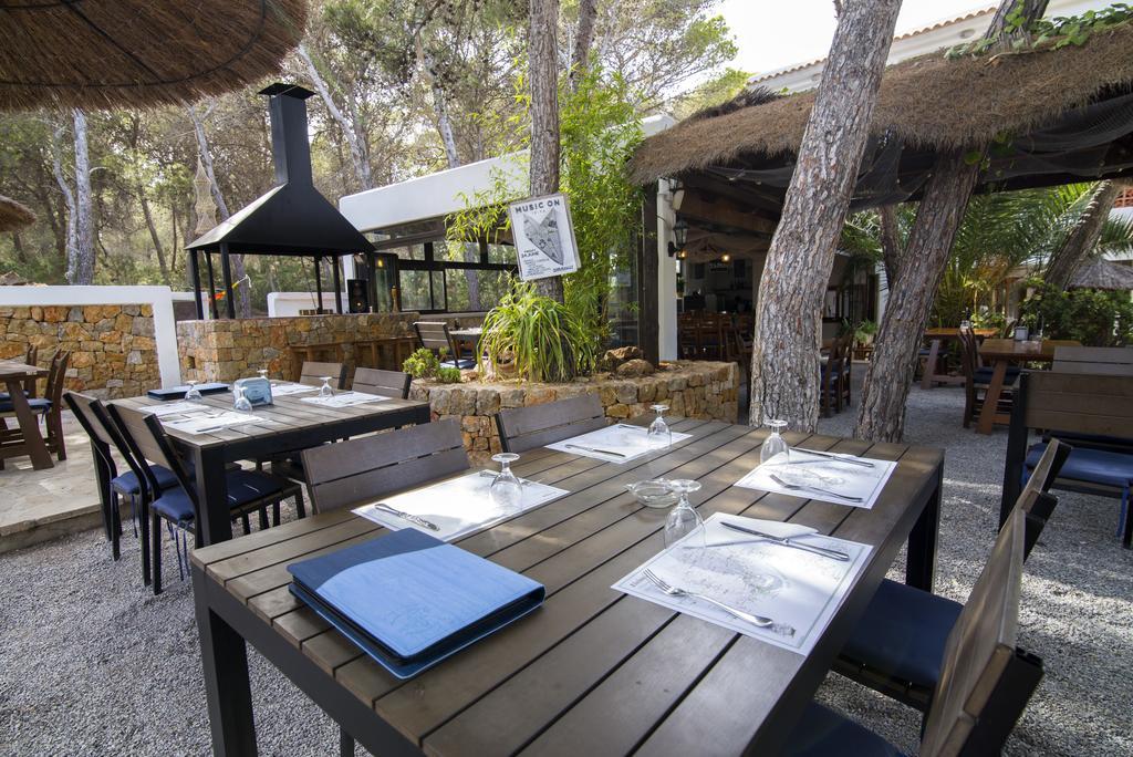 Hostal Cala Boix Es Cana Extérieur photo