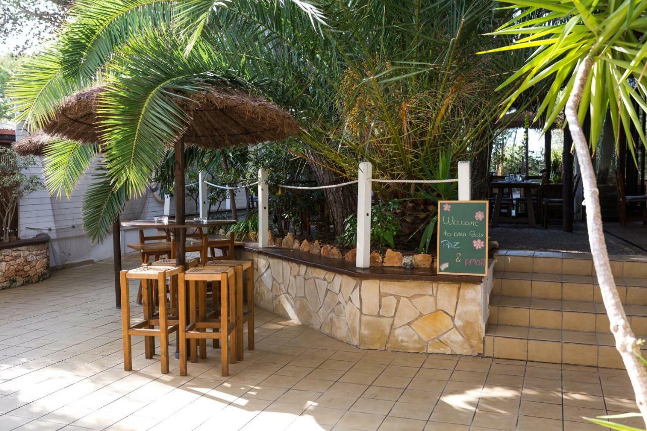 Hostal Cala Boix Es Cana Extérieur photo