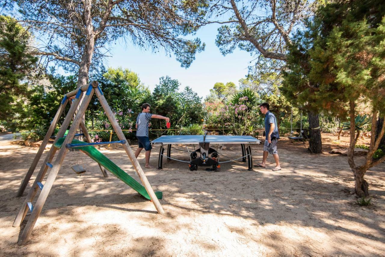 Hostal Cala Boix Es Cana Extérieur photo
